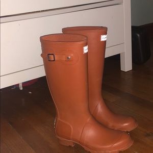 Women’s hunter rain boots
